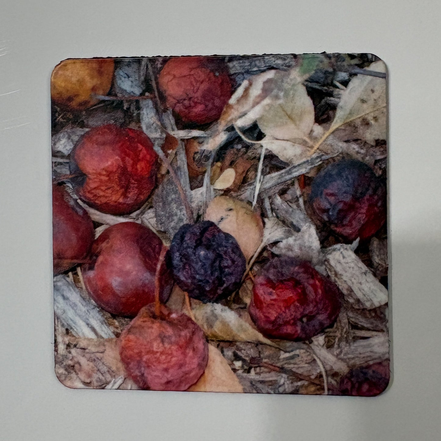 Decay Magnet